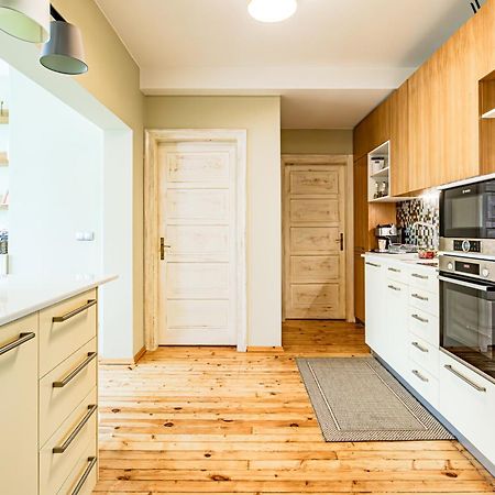Luxury And Spacious Apartment At The Hearth Of The City 소피아 외부 사진